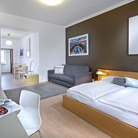 Downtown Suites Chlumova براغ المظهر الخارجي الصورة