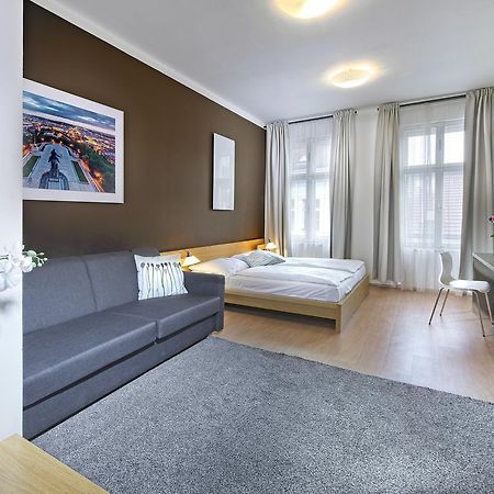 Downtown Suites Chlumova براغ المظهر الخارجي الصورة