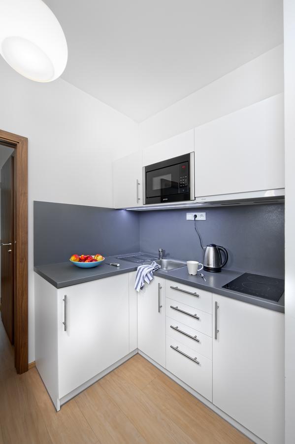 Downtown Suites Chlumova براغ المظهر الخارجي الصورة