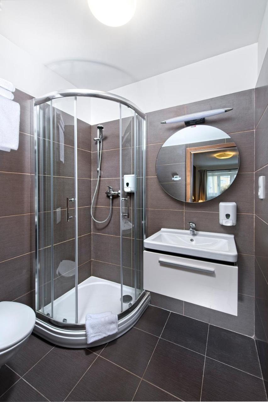 Downtown Suites Chlumova براغ المظهر الخارجي الصورة