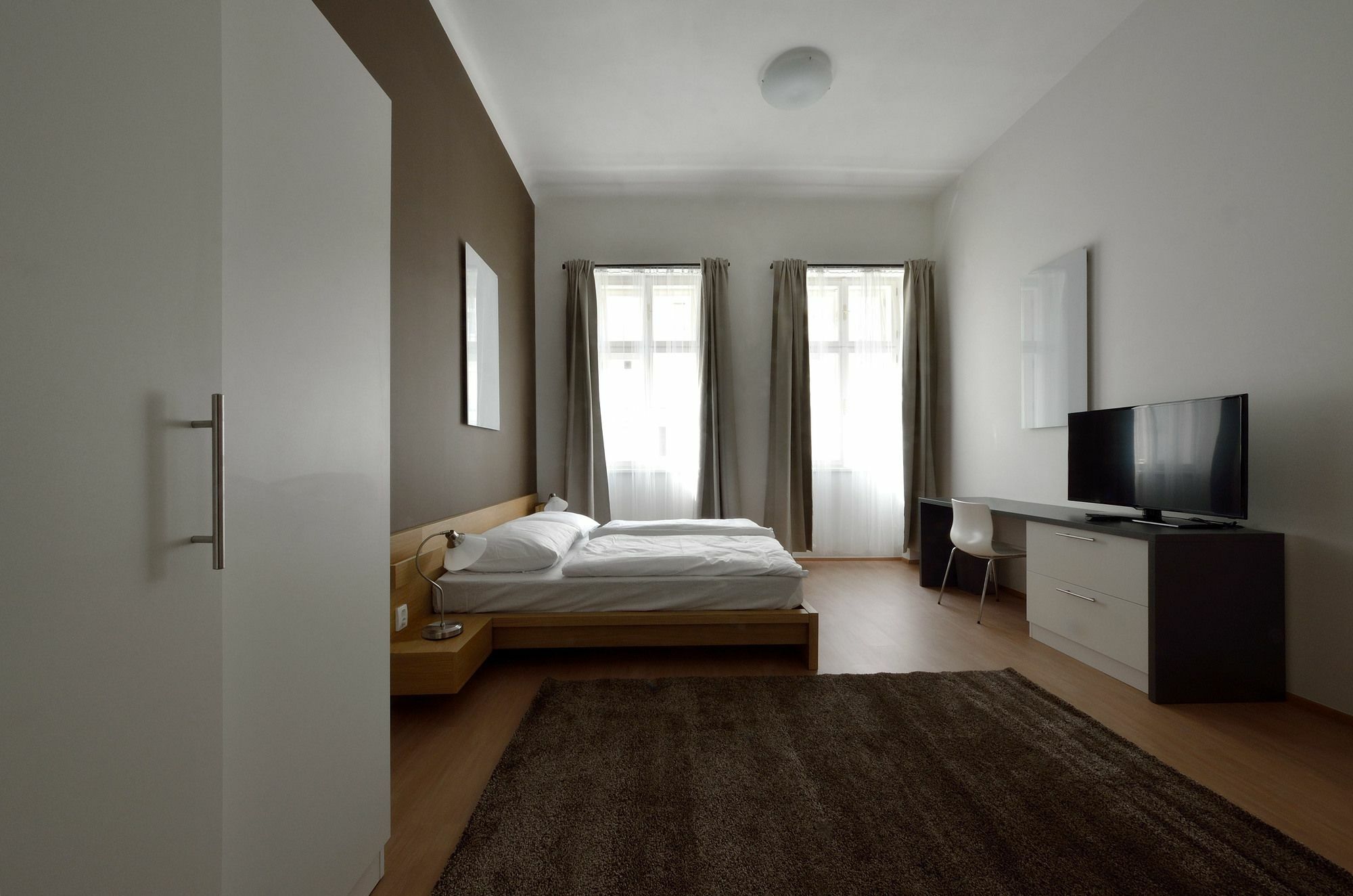 Downtown Suites Chlumova براغ المظهر الخارجي الصورة