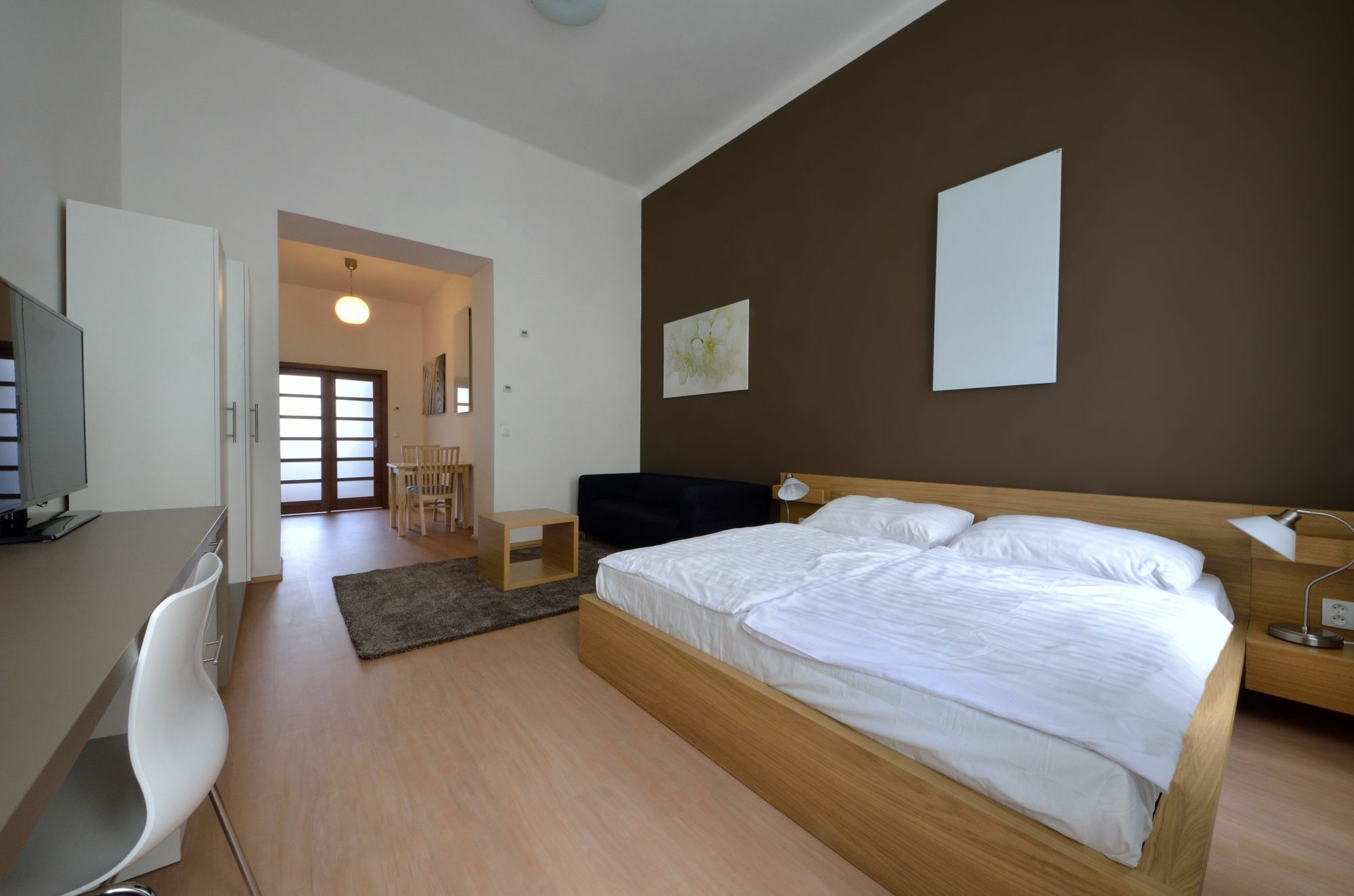 Downtown Suites Chlumova براغ المظهر الخارجي الصورة